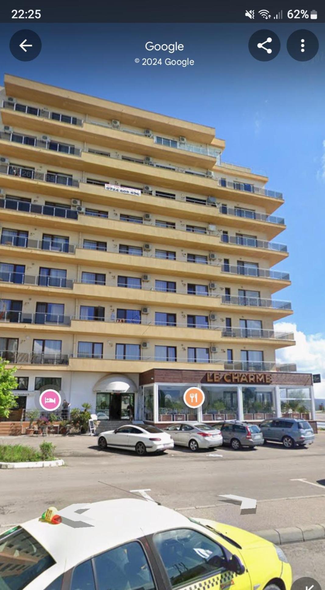 Ella Summerland Apartment *